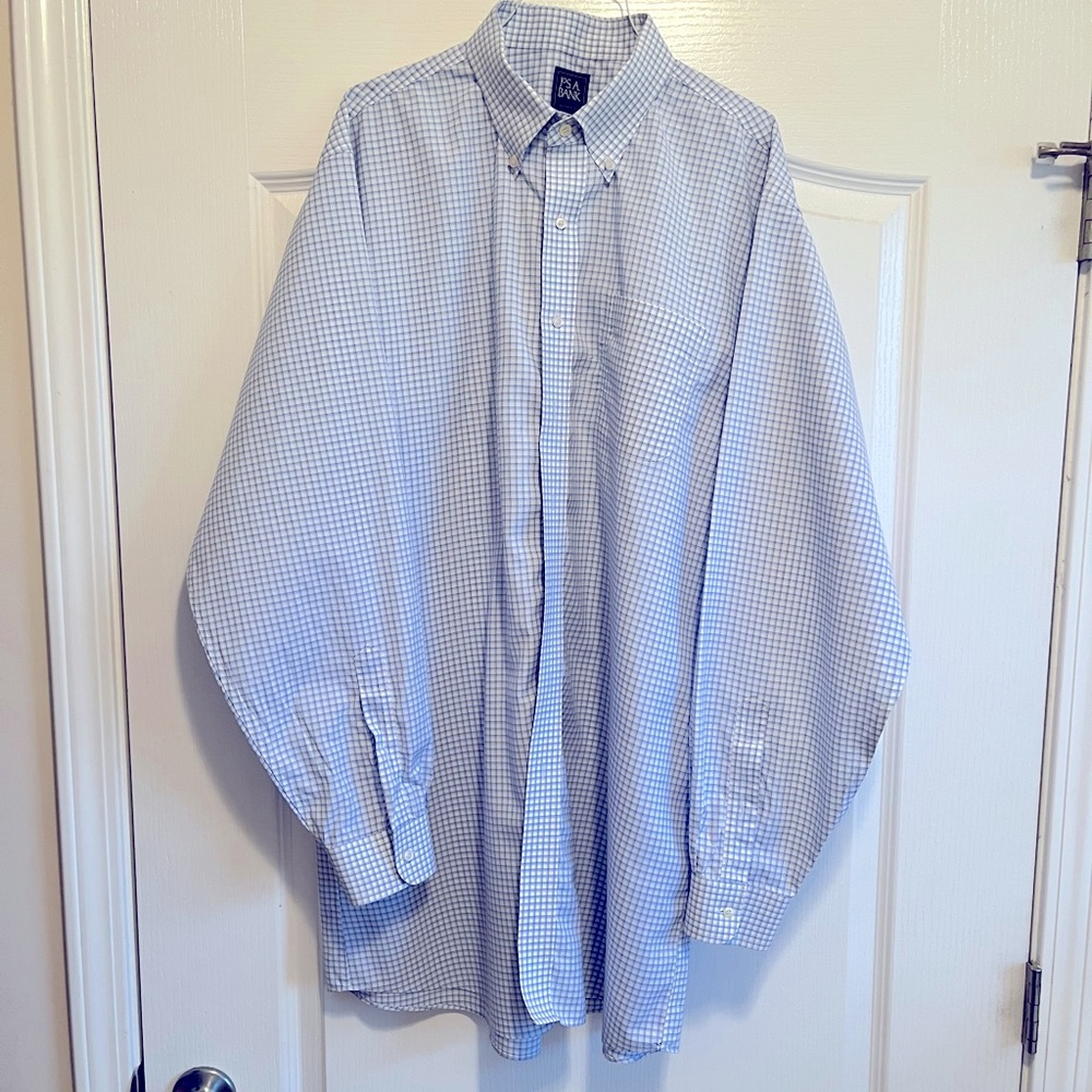 Jos. A. Bank Travelers Shirt Size 17.5 / 37 Used